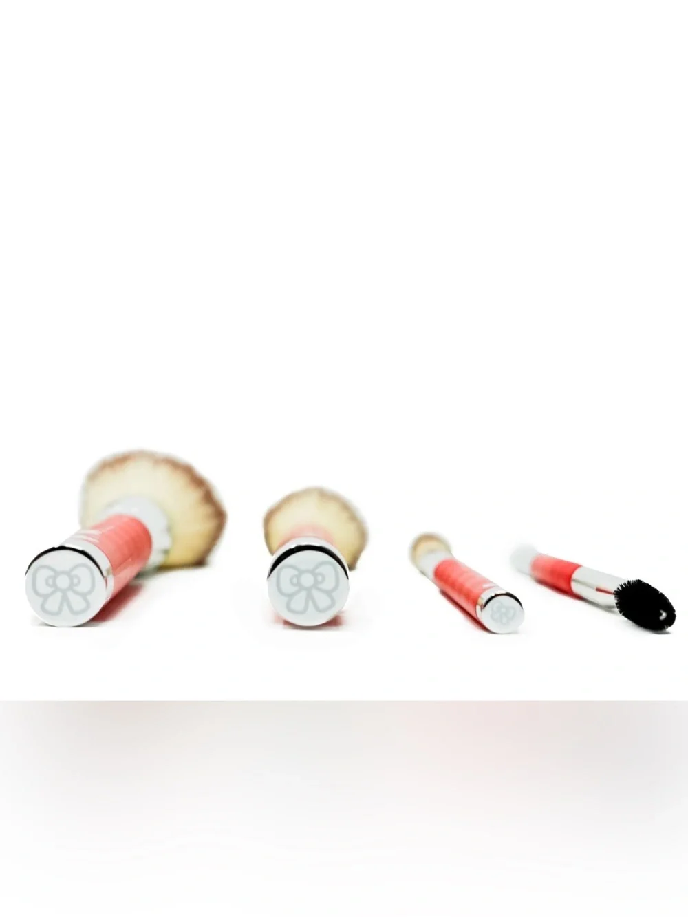 Hello Kitty® Holiday Beauty Tool Bundle LIMITED EDITION